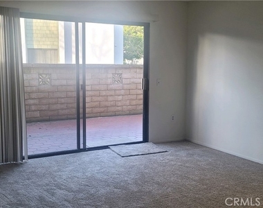 8566 Van Ness Court - Photo Thumbnail 7