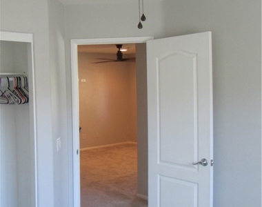 40022 Spring Place Court - Photo Thumbnail 14