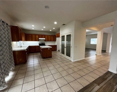 14560 Phoenix Street - Photo Thumbnail 6