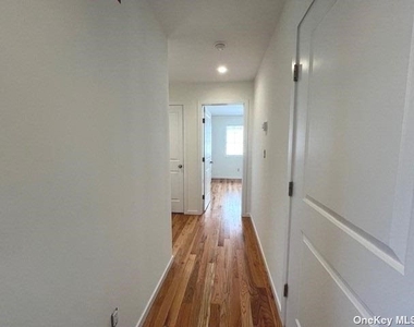 61 Sands Point Road - Photo Thumbnail 19