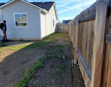 11688 Richmond St - Photo Thumbnail 24