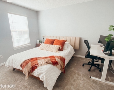 1681 S Idalia Cir Unit C - Photo Thumbnail 7