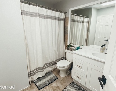 1681 S Idalia Cir Unit C - Photo Thumbnail 16