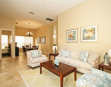 8424 Saint Marino Boulevard - Photo Thumbnail 3