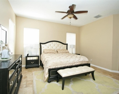 8424 Saint Marino Boulevard - Photo Thumbnail 12