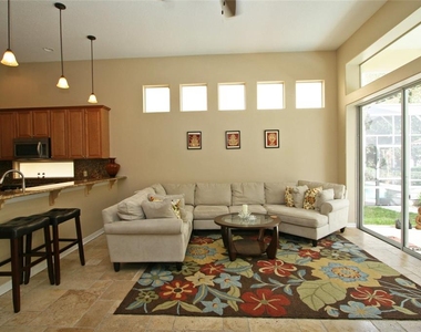 8424 Saint Marino Boulevard - Photo Thumbnail 16