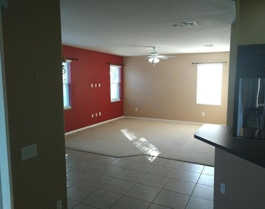 5804 Justicia Loop - Photo Thumbnail 6