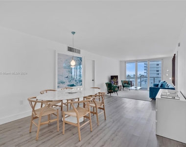 5701 Collins Ave - Photo Thumbnail 11