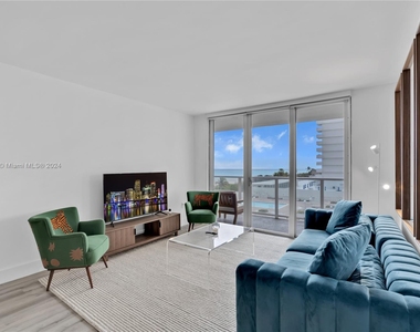 5701 Collins Ave - Photo Thumbnail 6