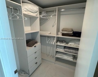 330 Sunny Isles Blvd - Photo Thumbnail 18