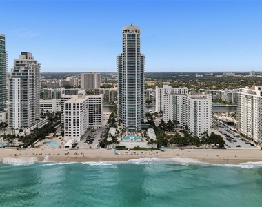 3101 S Ocean Dr - Photo Thumbnail 59