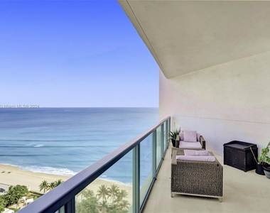 3101 S Ocean Dr - Photo Thumbnail 0