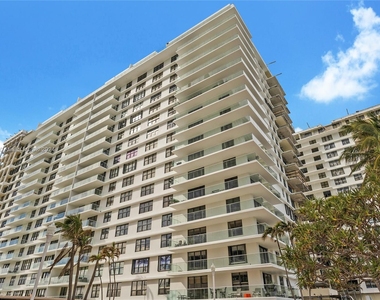 9801 Collins Ave - Photo Thumbnail 13