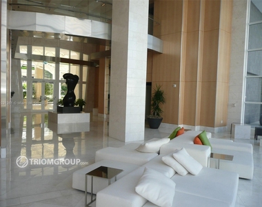 901 Brickell Key Blvd - Photo Thumbnail 14