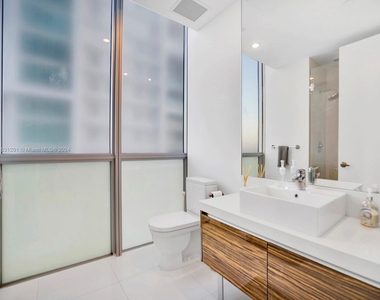 1100 Biscayne Blvd - Photo Thumbnail 19