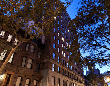 228 West 71st Street - Photo Thumbnail 3