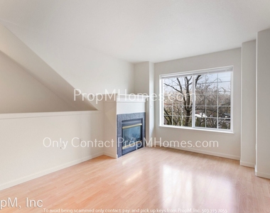 7602-7616 N Fiske Avenue - Photo Thumbnail 1