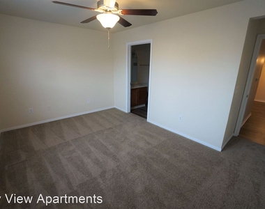 1037 West Jefferson Street - Photo Thumbnail 41