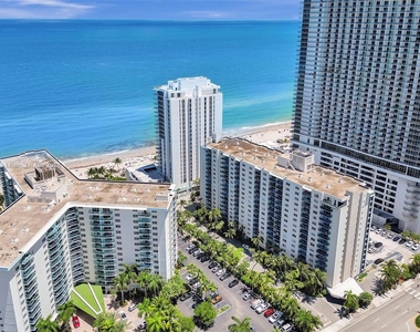 4001 S Ocean Dr - Photo Thumbnail 33