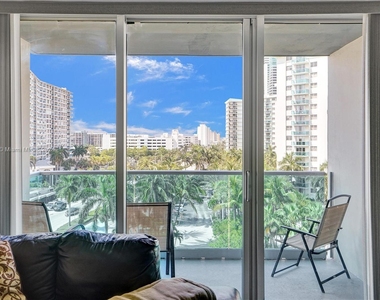 4001 S Ocean Dr - Photo Thumbnail 21