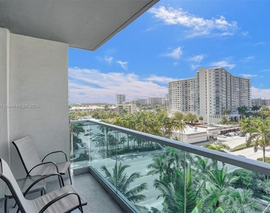 4001 S Ocean Dr - Photo Thumbnail 27