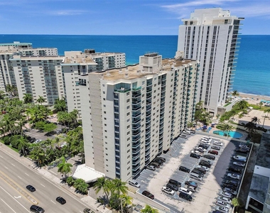 4001 S Ocean Dr - Photo Thumbnail 31