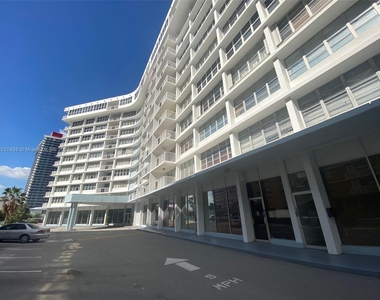 1801 S Ocean Dr - Photo Thumbnail 3