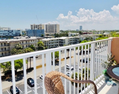 2200 E Hallandale Beach Blvd - Photo Thumbnail 10