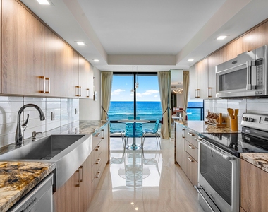 250 S Ocean Boulevard - Photo Thumbnail 15