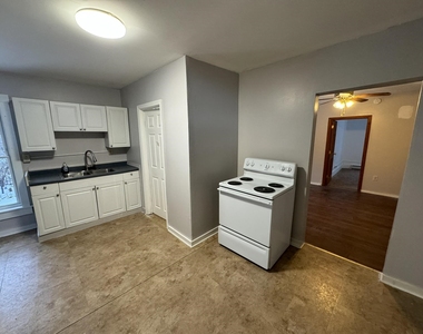 100 Hanover Street - Photo Thumbnail 7