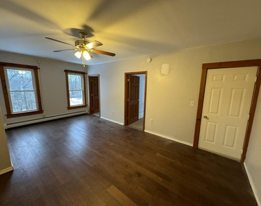 100 Hanover Street - Photo Thumbnail 4