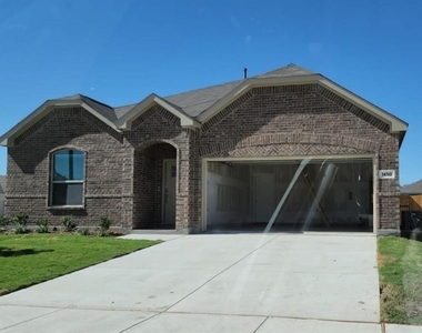 1450 Mesquite Lane - Photo Thumbnail 0