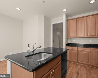 2356 Cobble Hill Terrace - Photo Thumbnail 6