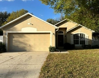 2204 Tealwood Circle - Photo Thumbnail 0