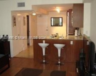 10275 Collins Ave - Photo Thumbnail 0