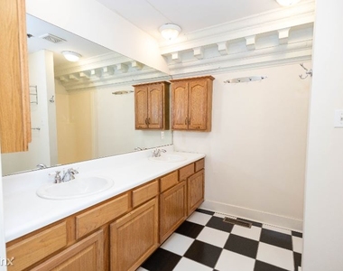 523 N Bertrand 218 - Photo Thumbnail 19