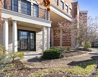 12168 Chancery Station Cir - Photo Thumbnail 1