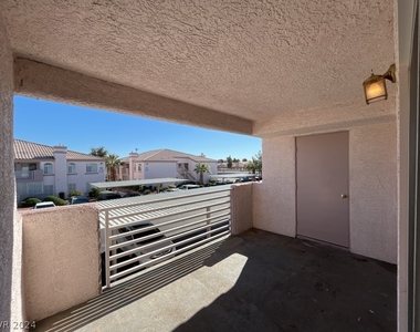 4555 E Sahara Avenue - Photo Thumbnail 9