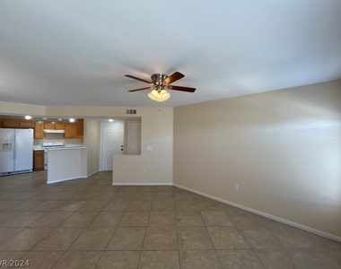 4555 E Sahara Avenue - Photo Thumbnail 7