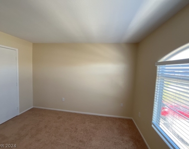 4555 E Sahara Avenue - Photo Thumbnail 25