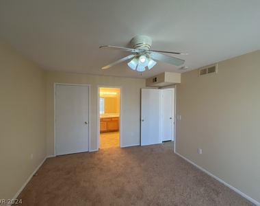 4555 E Sahara Avenue - Photo Thumbnail 16