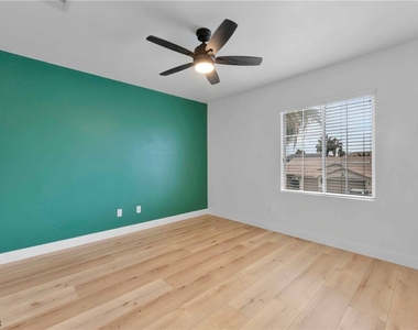 1207 Evening Canyon Avenue - Photo Thumbnail 27