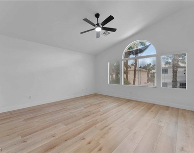 1207 Evening Canyon Avenue - Photo Thumbnail 15