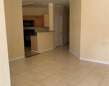 10538 Villa View Circle - Photo Thumbnail 2