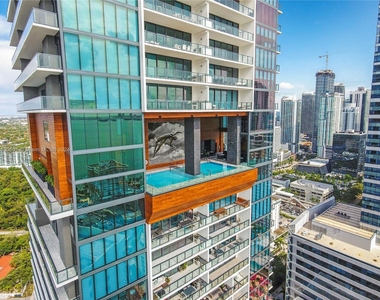 1451 Brickell Ave - Photo Thumbnail 0