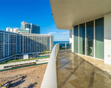 10225 Collins Ave - Photo Thumbnail 14