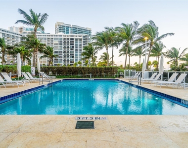 10225 Collins Ave - Photo Thumbnail 24