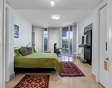 10225 Collins Ave - Photo Thumbnail 43