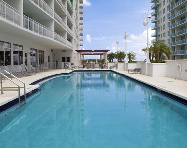 1200 Brickell Bay Dr - Photo Thumbnail 25