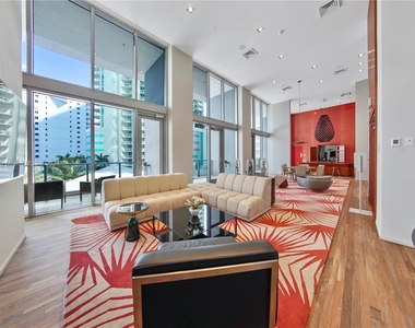 1300 Brickell Bay Dr - Photo Thumbnail 24